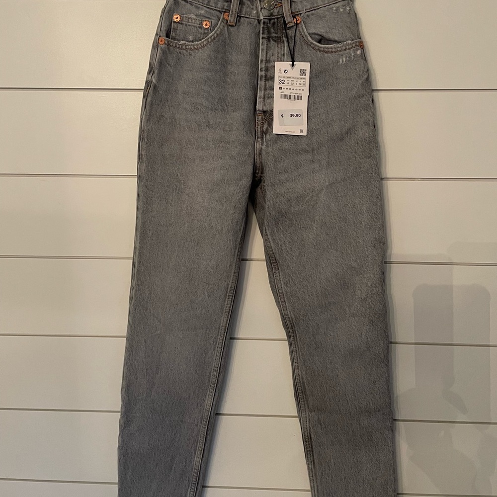 Zara high rise ankle length straight leg jeans sz 0